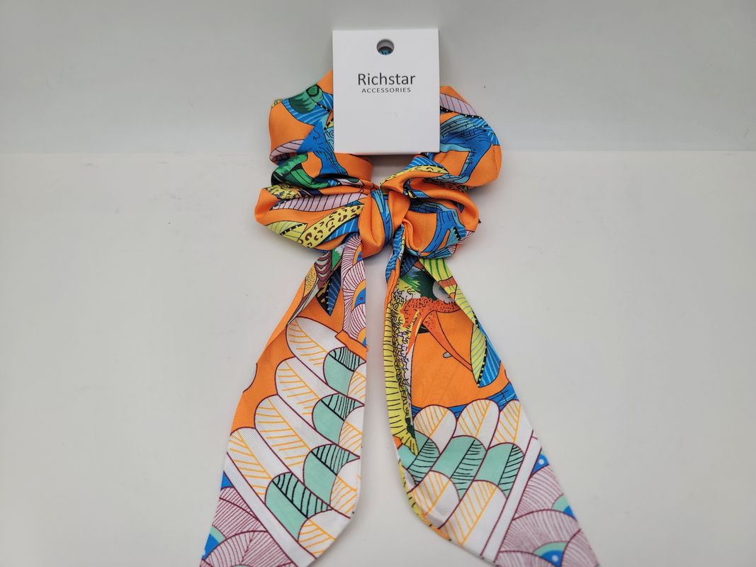 Χρωματιστά υφάσματα Scrunchie Υφάσματα για μαλλιά με διάφορα σχέδια